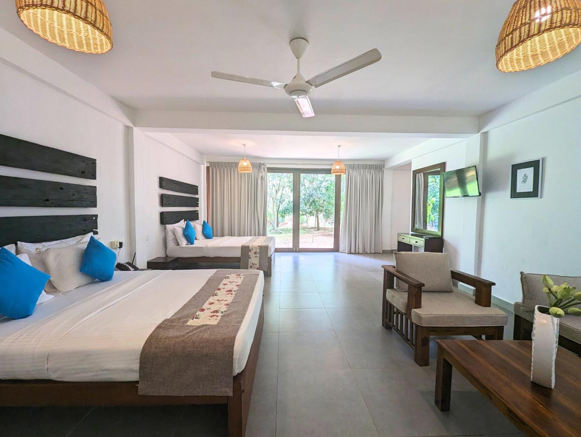 Pinthaliya Resort Sigiriya Exterior photo