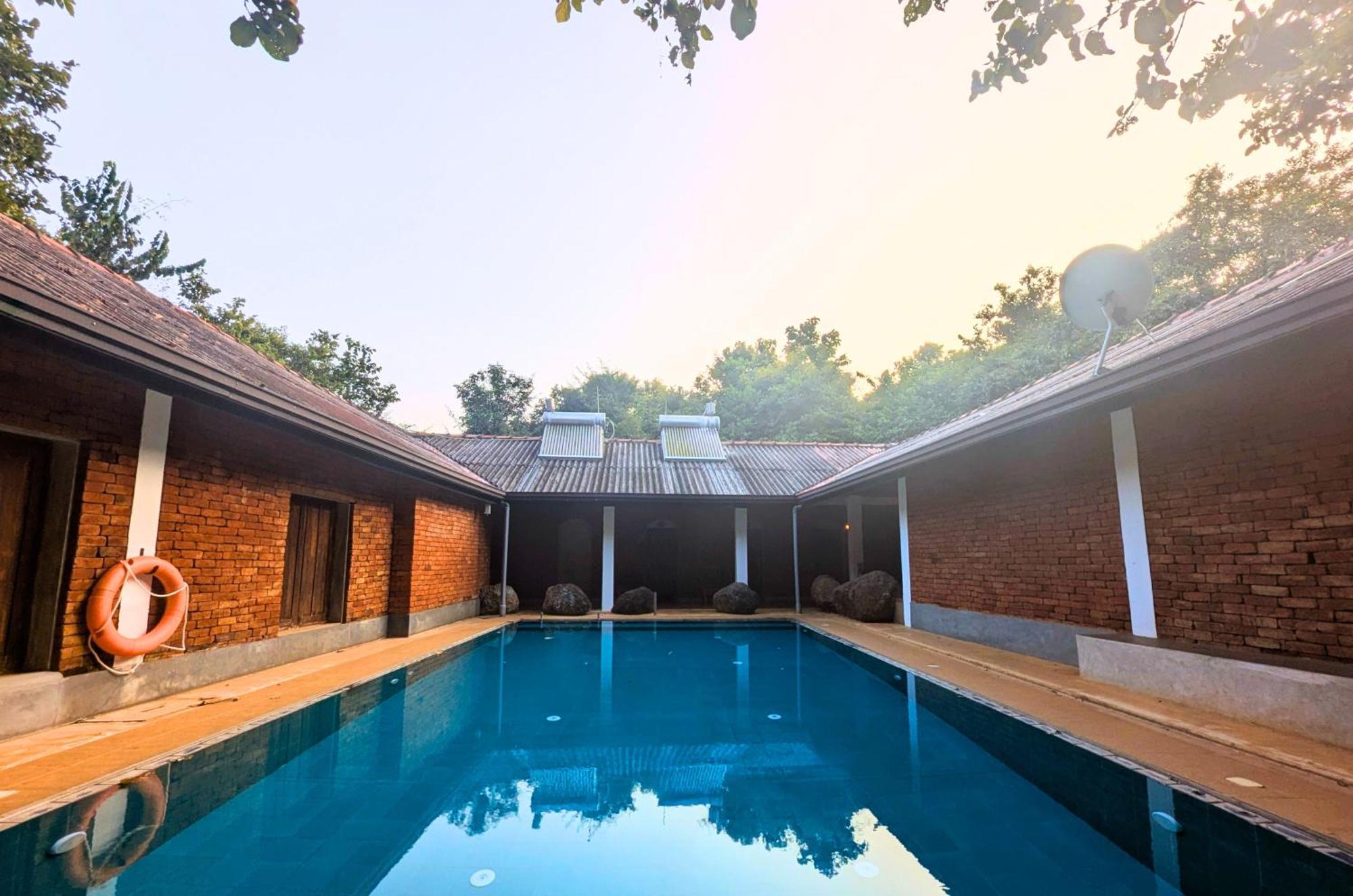 Pinthaliya Resort Sigiriya Exterior photo