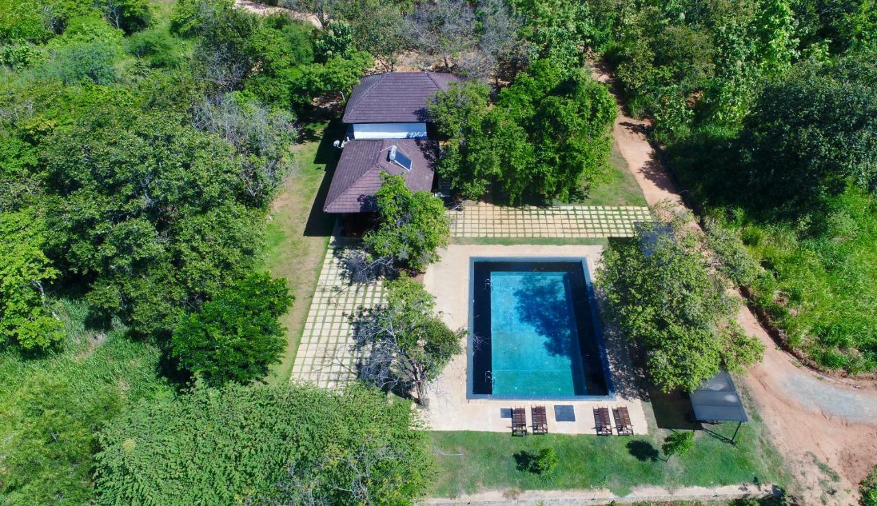 Pinthaliya Resort Sigiriya Exterior photo